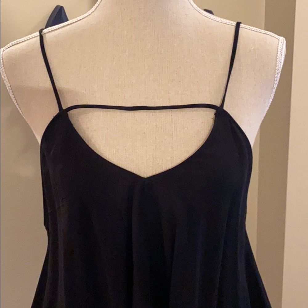 Top - Picture 2 of 4